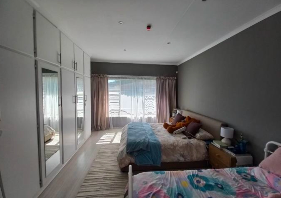 4 Bedroom Property for Sale in Bergsig Free State